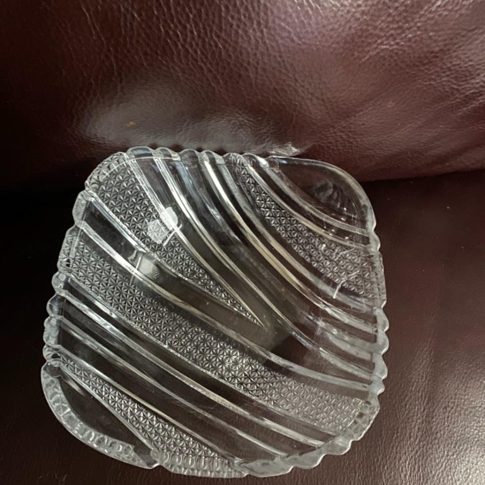 CRYSTAL   CANDY / NUTS  DISH